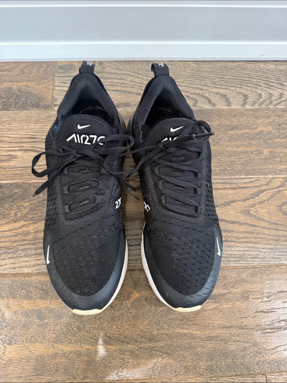 Nike Air Max 270 Women’s Black with White Accents Sneakers - Picture 4 of 8